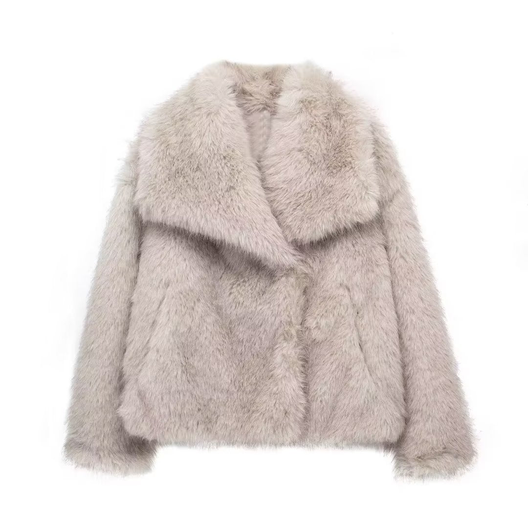 Winter Plush Lapel Coat – Giacca Morbida e Calda da Donna